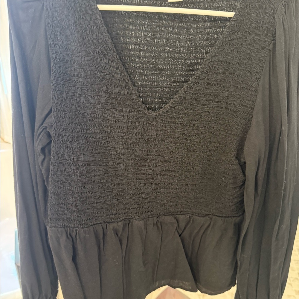 Old Navy Black V-Neck Blouse